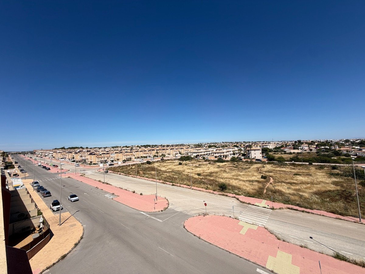 2 Bed Ground Floor Apartment in Lomas de Cabo Roig