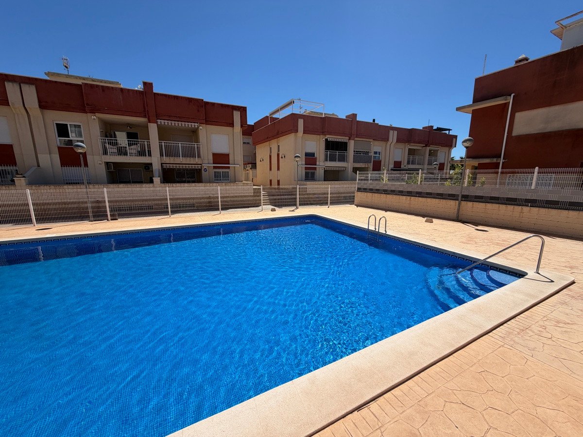 2 Bed Ground Floor Apartment in Lomas de Cabo Roig