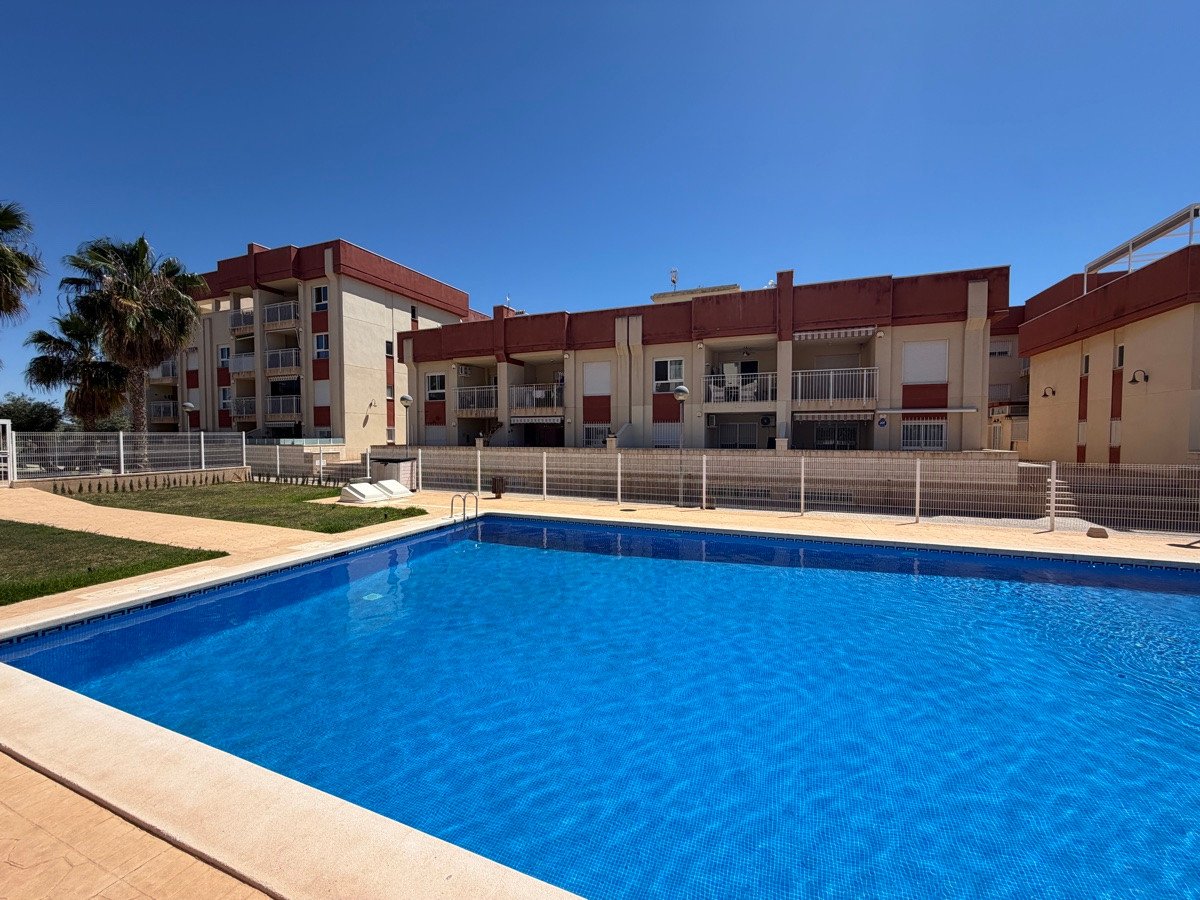 2 Bed Ground Floor Apartment in Lomas de Cabo Roig
