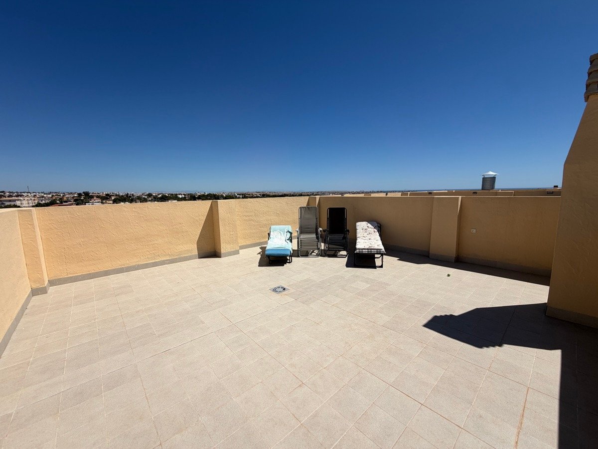 2 Bed Ground Floor Apartment in Lomas de Cabo Roig