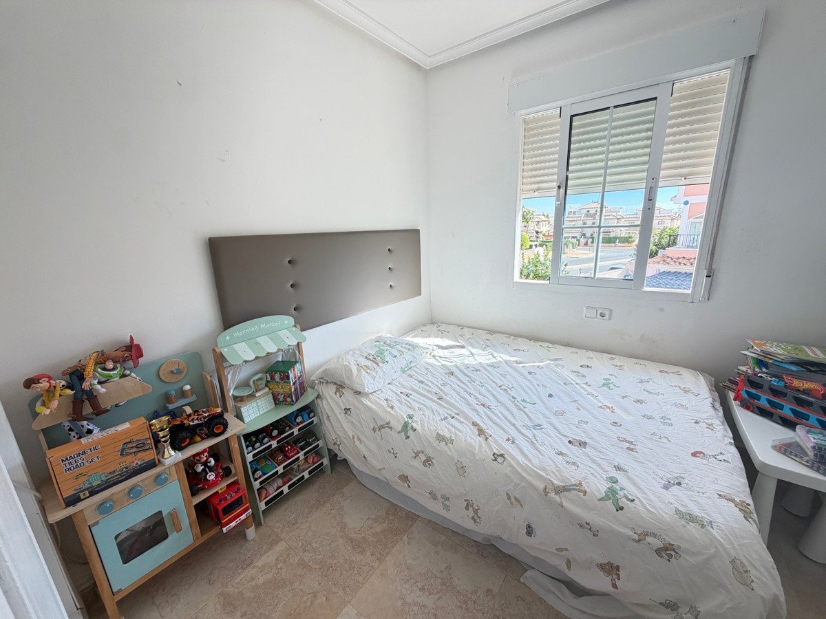 2 Bed Ground Floor Apartment in Lomas de Cabo Roig