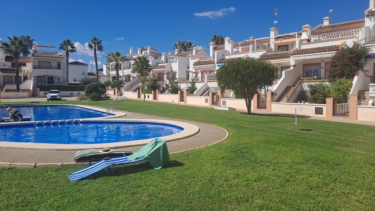 2 Bed Townhouse in Orihuela Costa