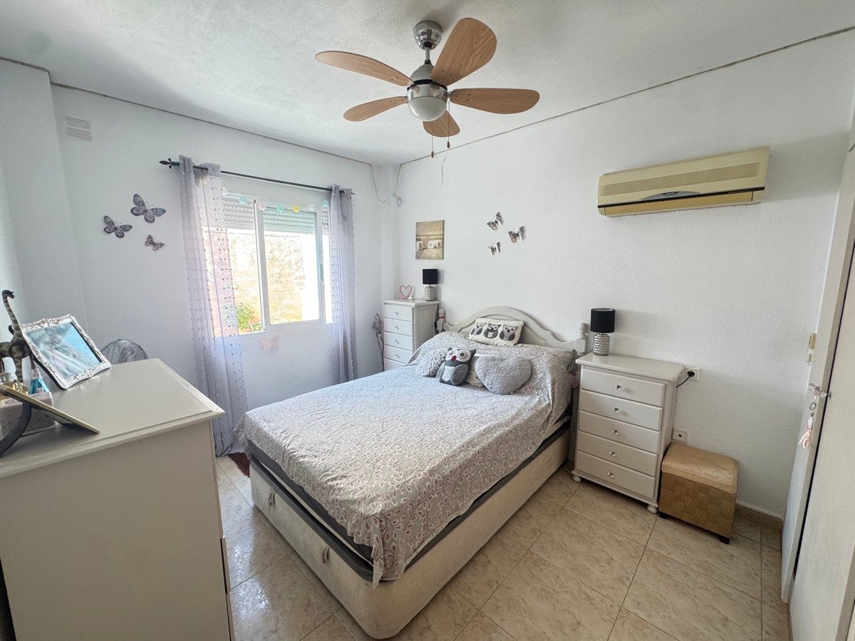4 Bed Detached Villa in Villamartin
