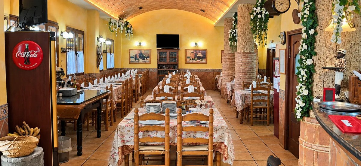 5 Bed Commercial in Orihuela