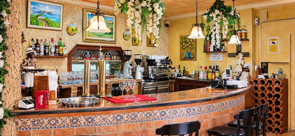 5 Bed Commercial in Orihuela