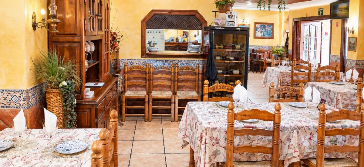 5 Bed Commercial in Orihuela