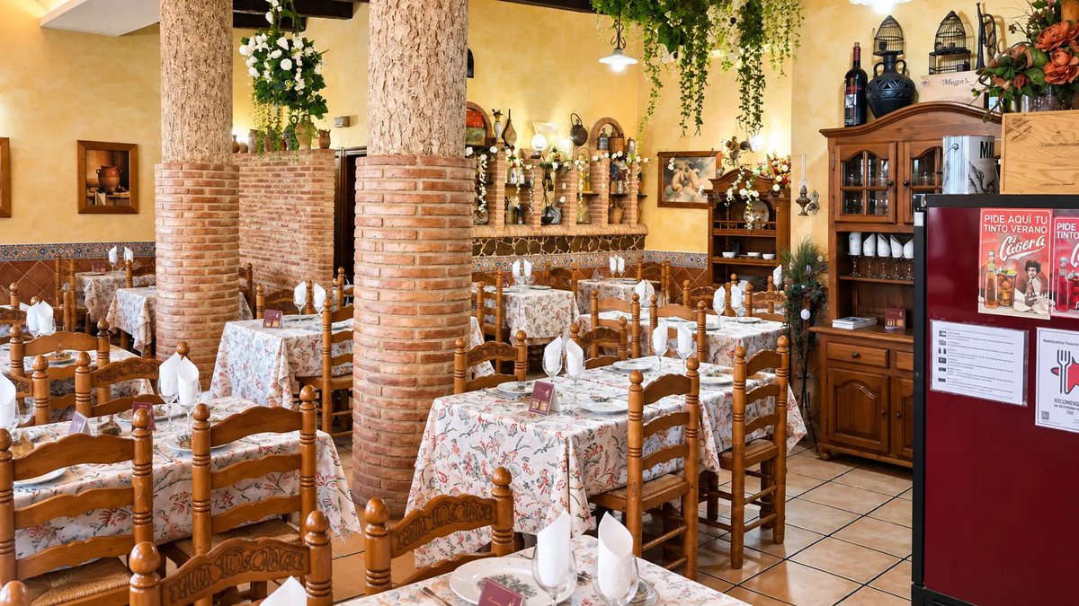 5 Bed Commercial in Orihuela