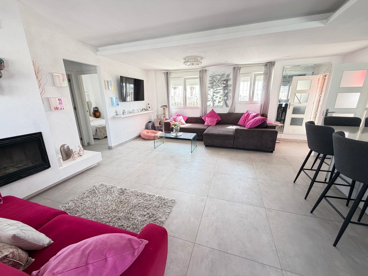 3 Bed Detached Villa in San Miguel de Salinas