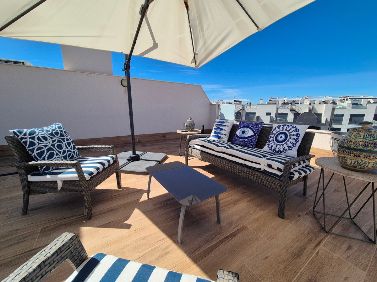 3 Bed Penthouse in Villamartin