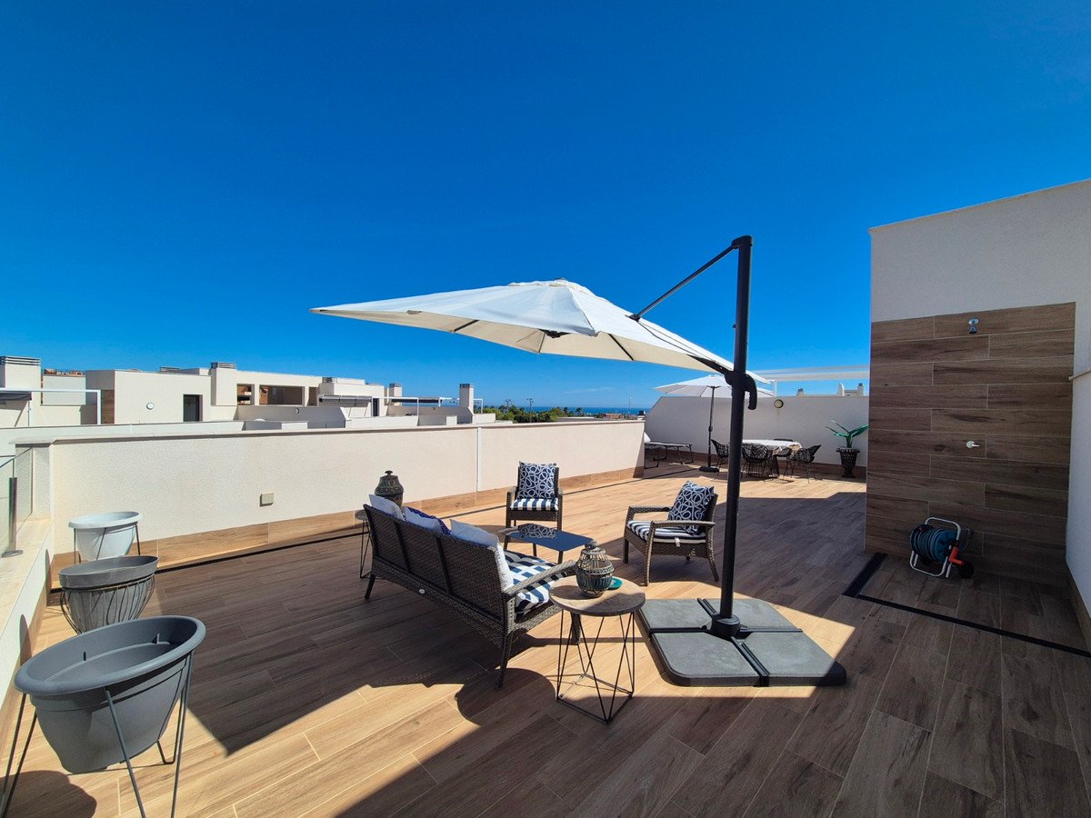 3 Bed Penthouse in Villamartin