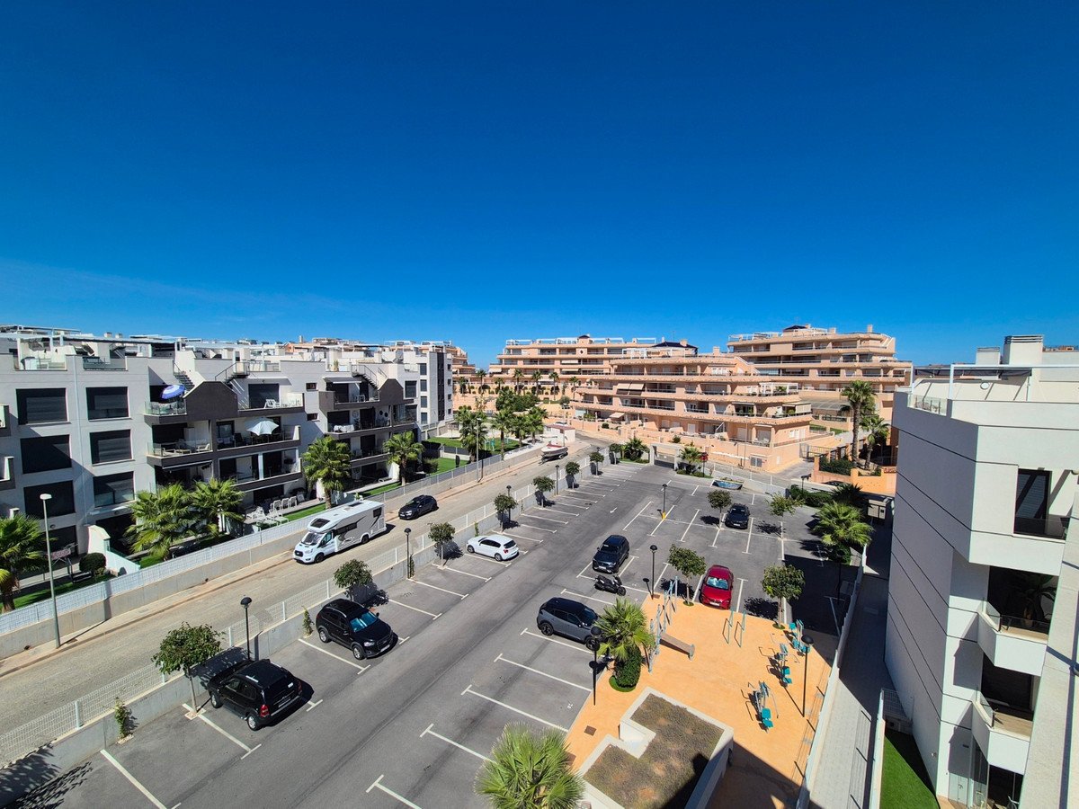 3 Bed Penthouse in Villamartin
