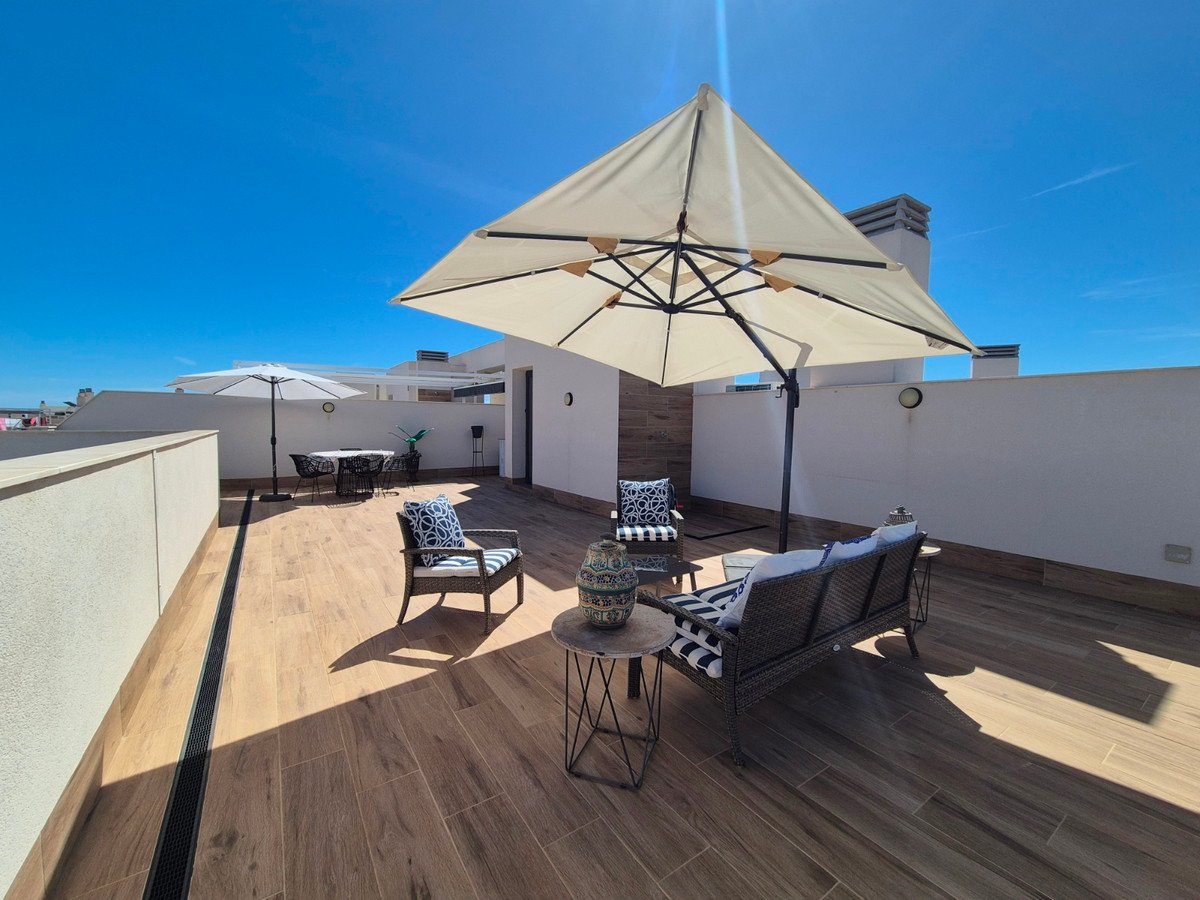 3 Bed Penthouse in Villamartin