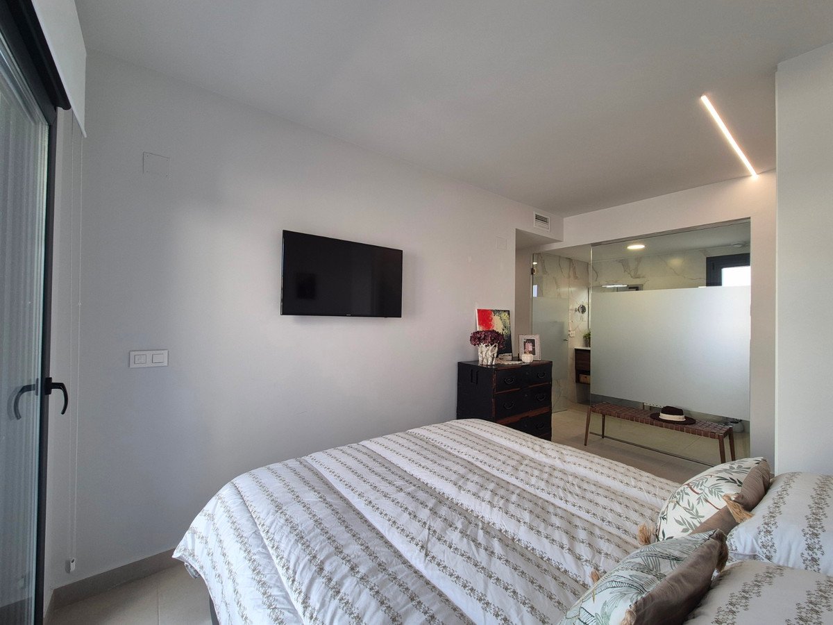 3 Bed Penthouse in Villamartin