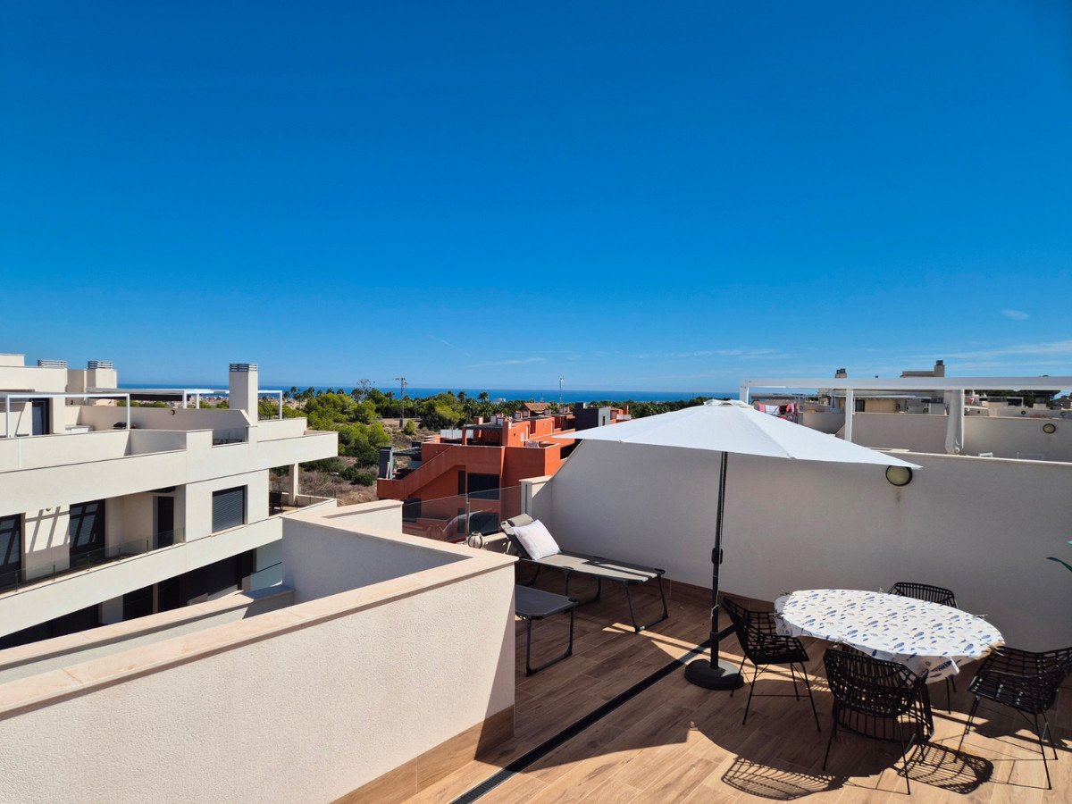 3 Bed Penthouse in Villamartin