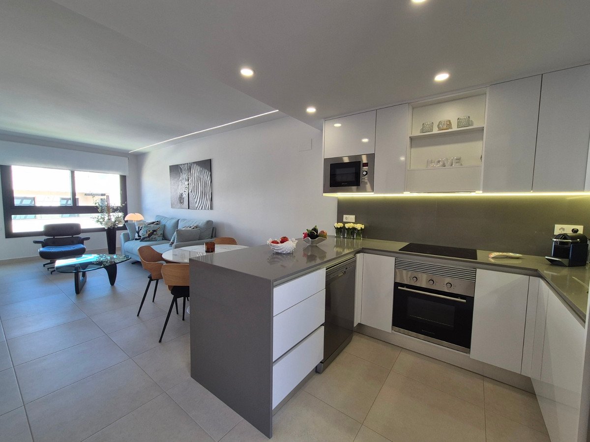 3 Bed Penthouse in Villamartin