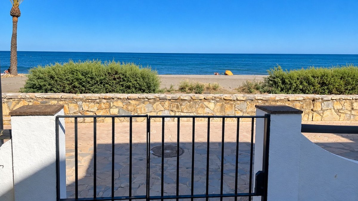 2 Bed Middle Floor Apartment in Mijas
