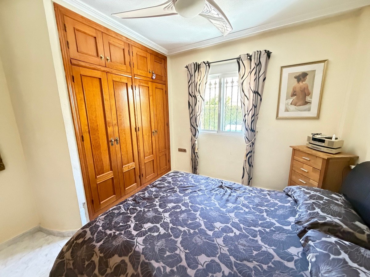 4 Bed Detached Villa in Villamartin