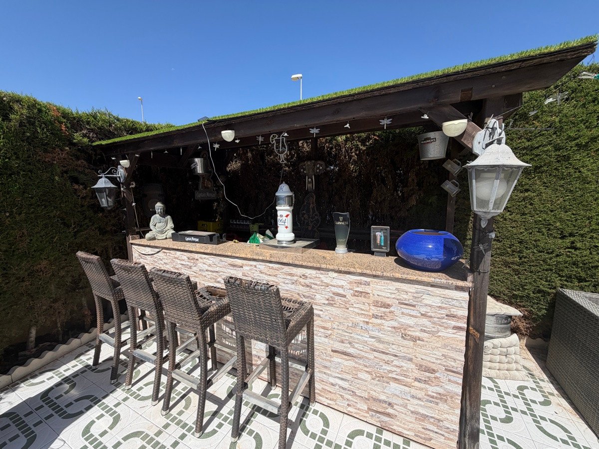 4 Bed Detached Villa in Villamartin