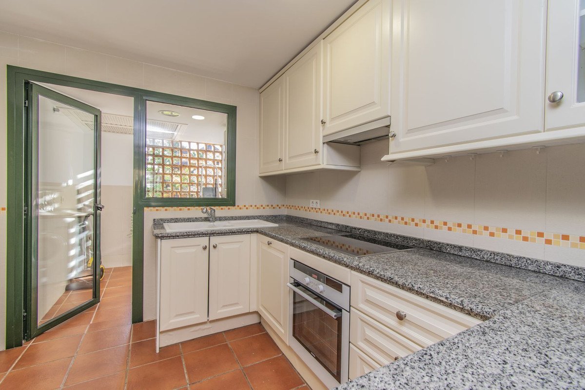 2 Bed Middle Floor Apartment in Atalaya