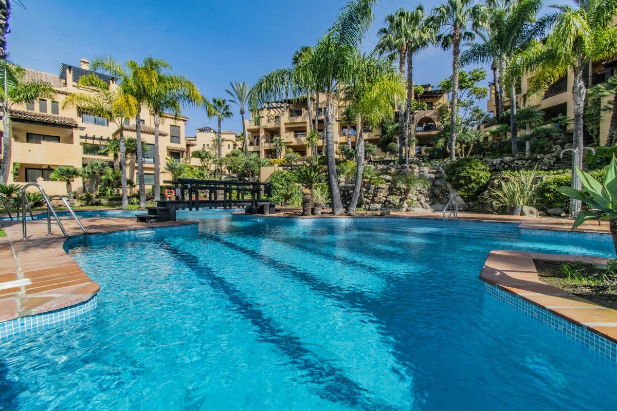 2 Bed Middle Floor Apartment in Atalaya
