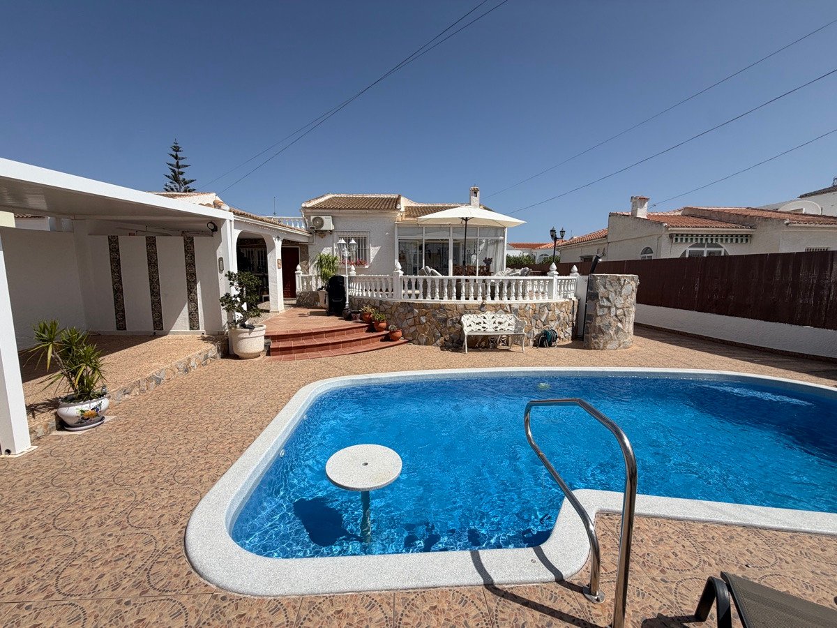 3 Bed Bungalow in San Luis