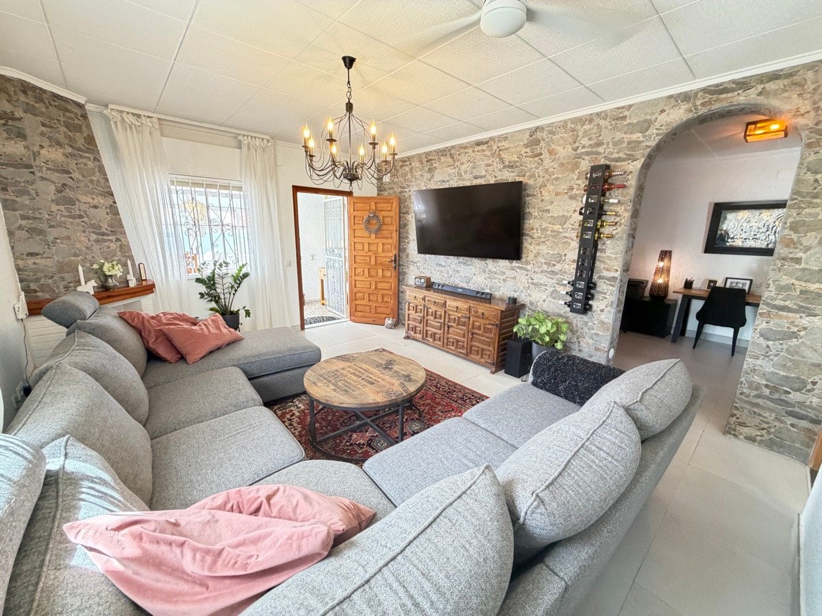 3 Bed Bungalow in San Luis