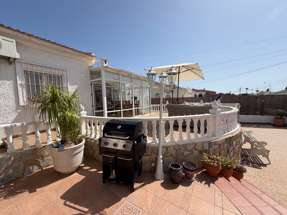 3 Bed Bungalow in San Luis