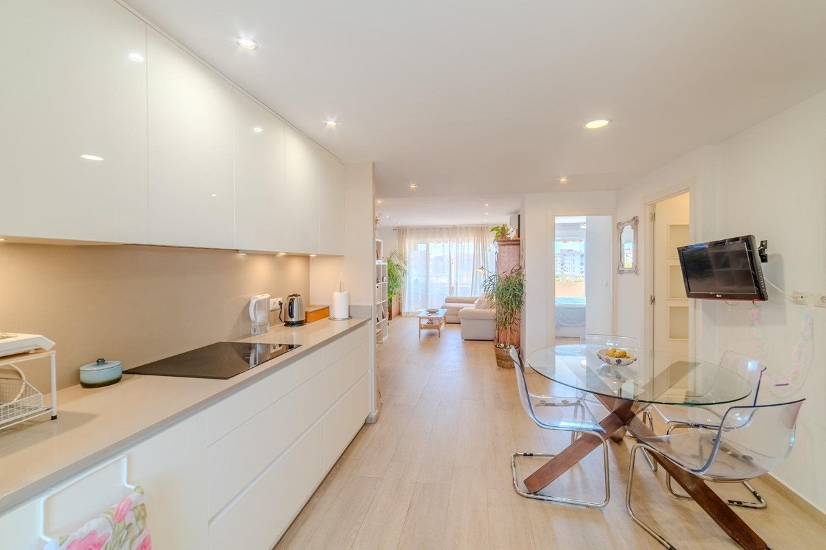 3 Bed Middle Floor Apartment in Málaga