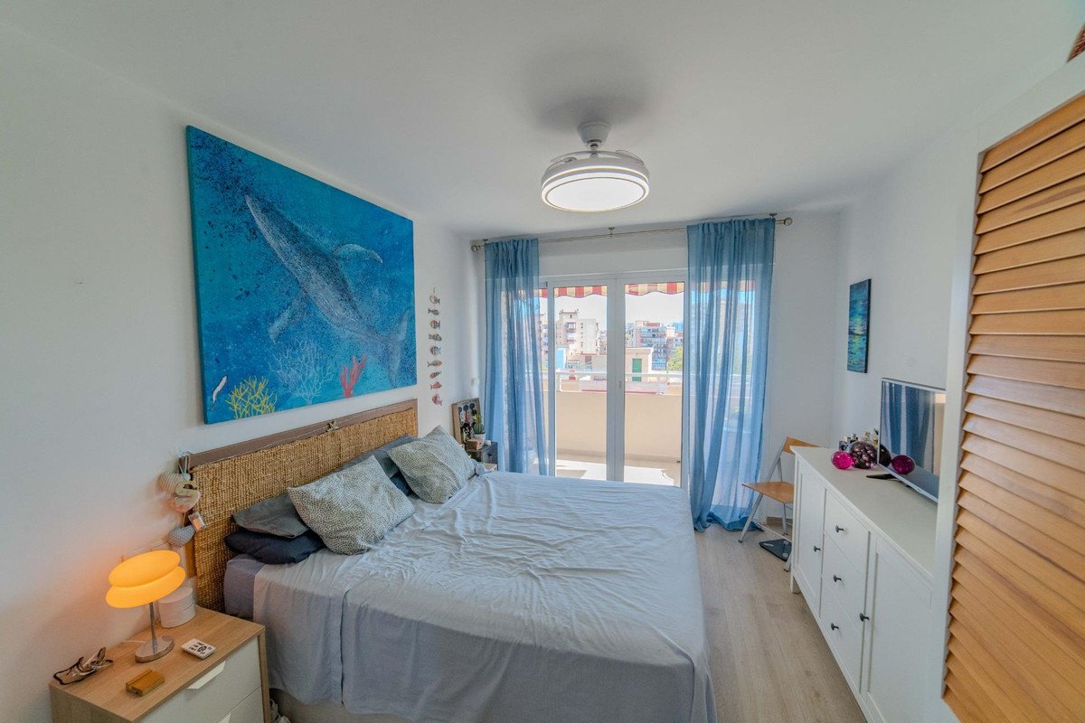 3 Bed Middle Floor Apartment in Málaga