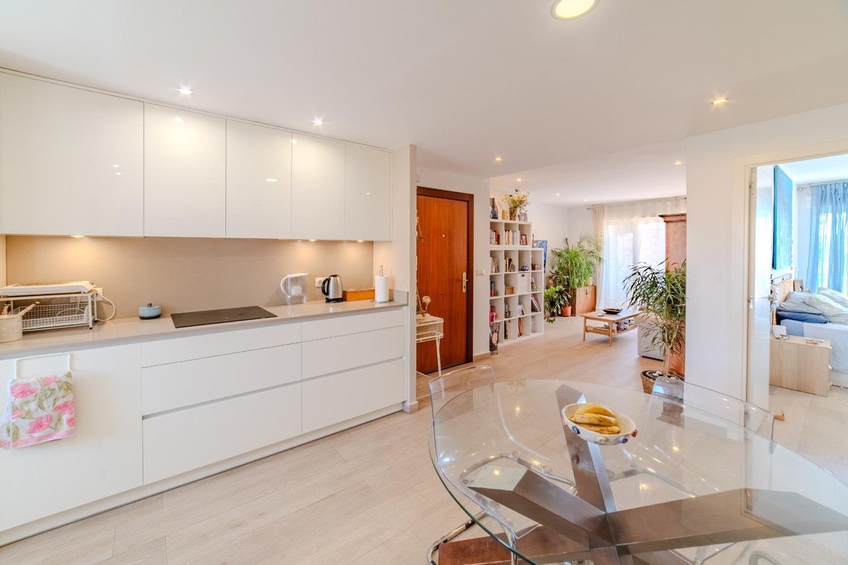 3 Bed Middle Floor Apartment in Málaga
