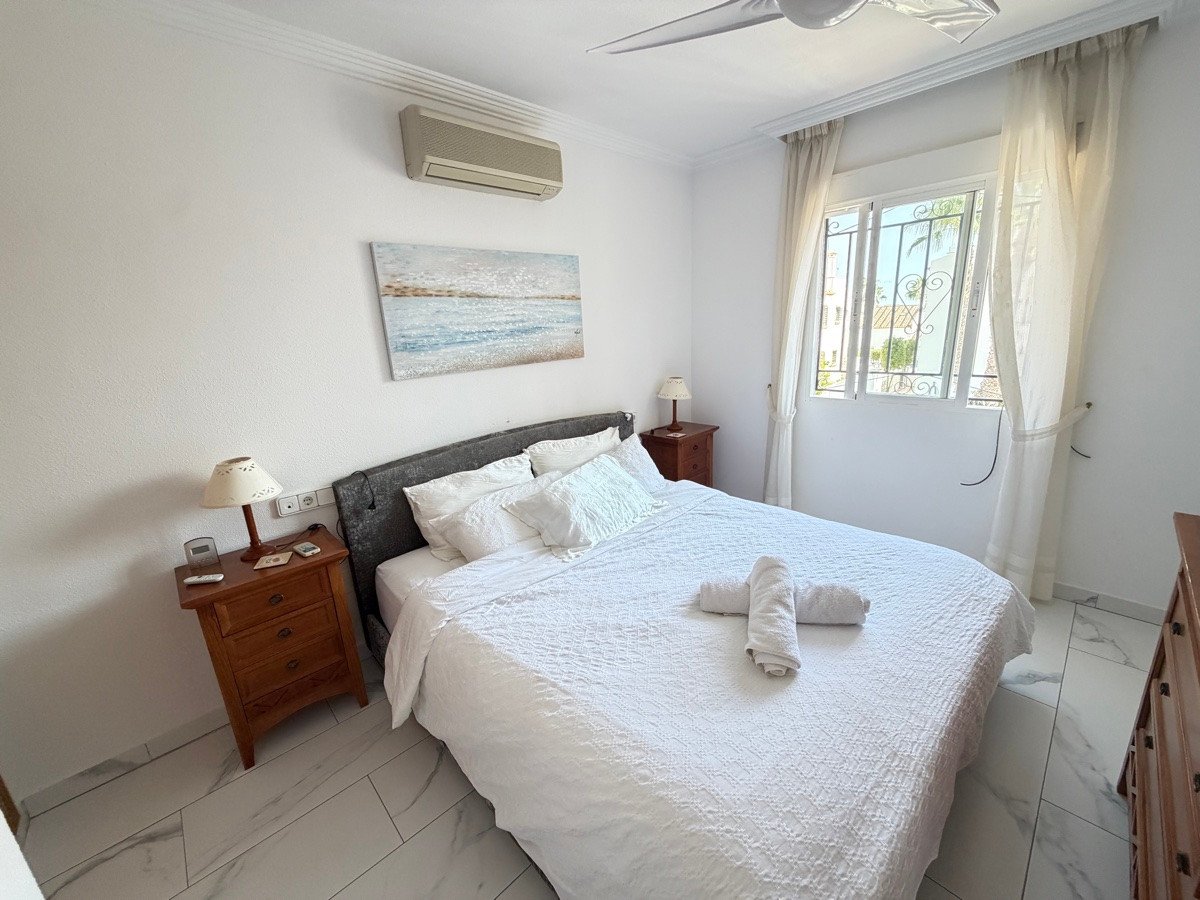 5 Bed Detached Villa in Villamartin
