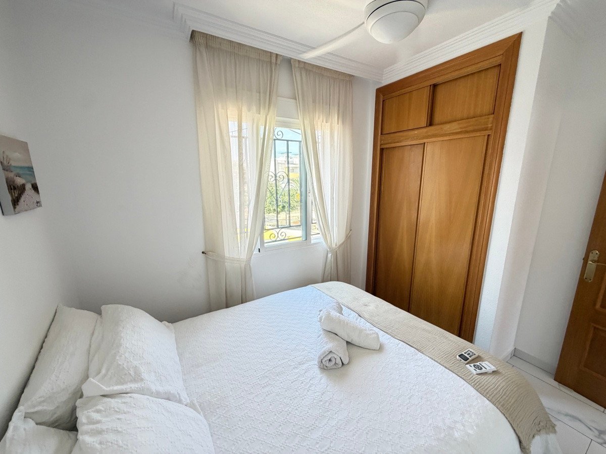 5 Bed Detached Villa in Villamartin