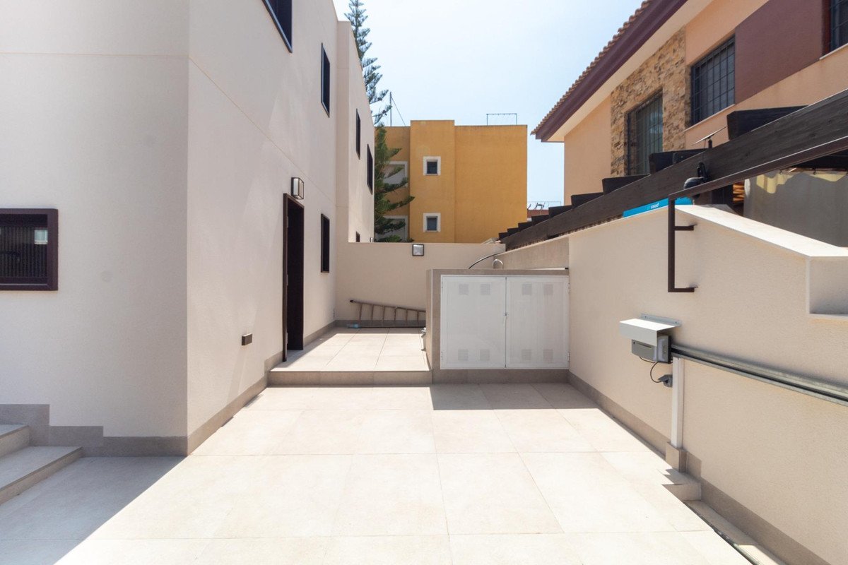 3 Bed Detached Villa in Lo Pagan
