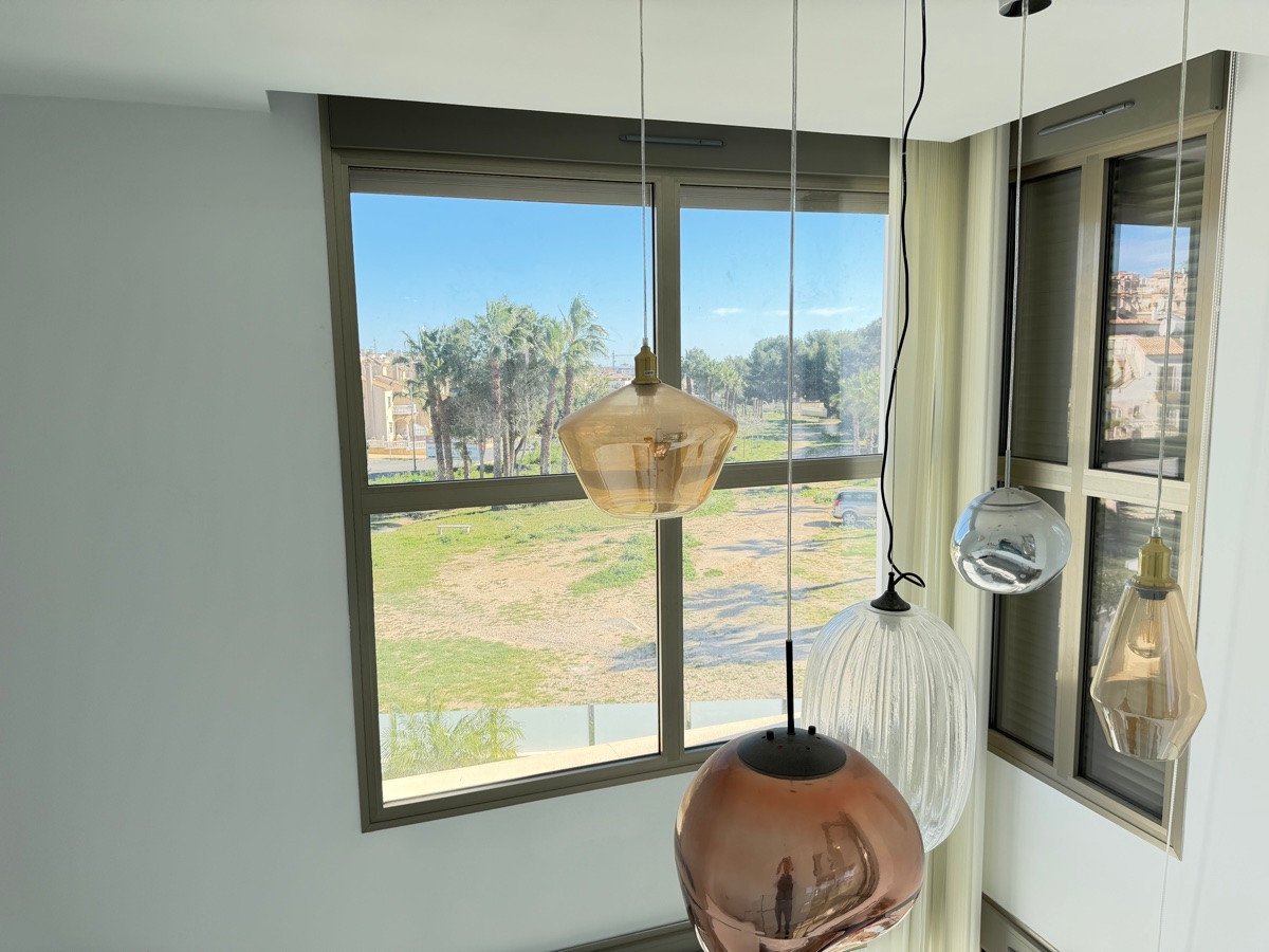 4 Bed Detached Villa in Villamartin