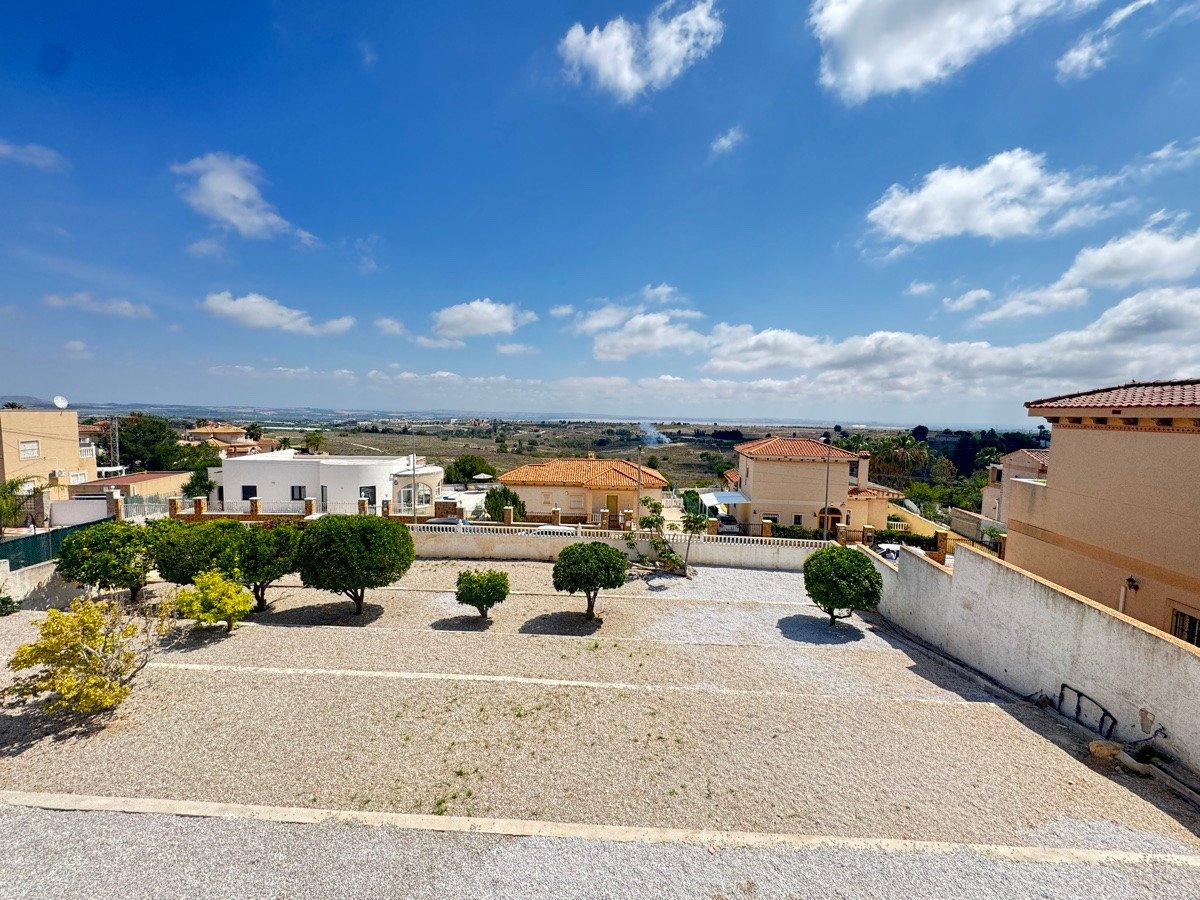 5 Bed Detached Villa in San Miguel de Salinas