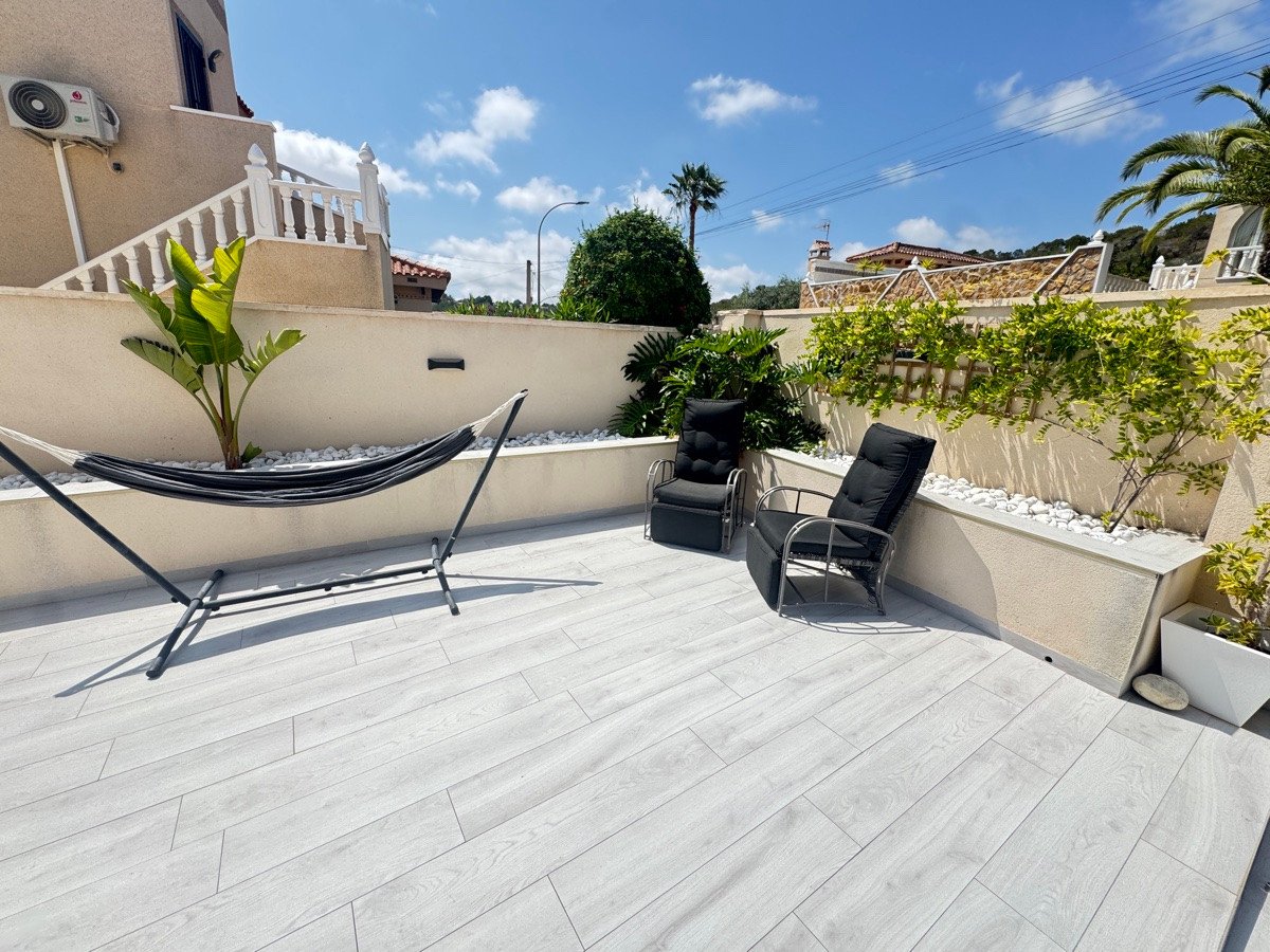 5 Bed Detached Villa in San Miguel de Salinas