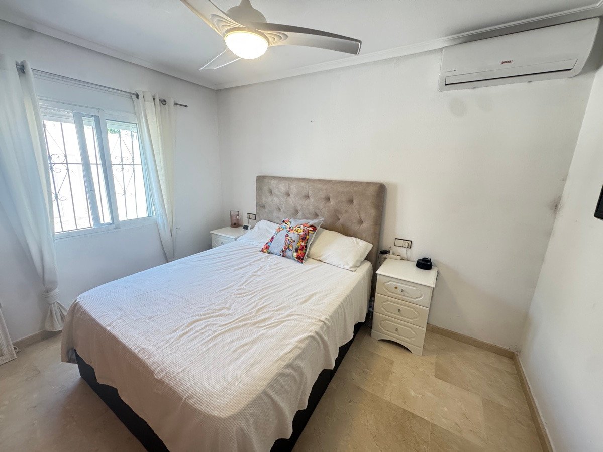 5 Bed Detached Villa in San Miguel de Salinas