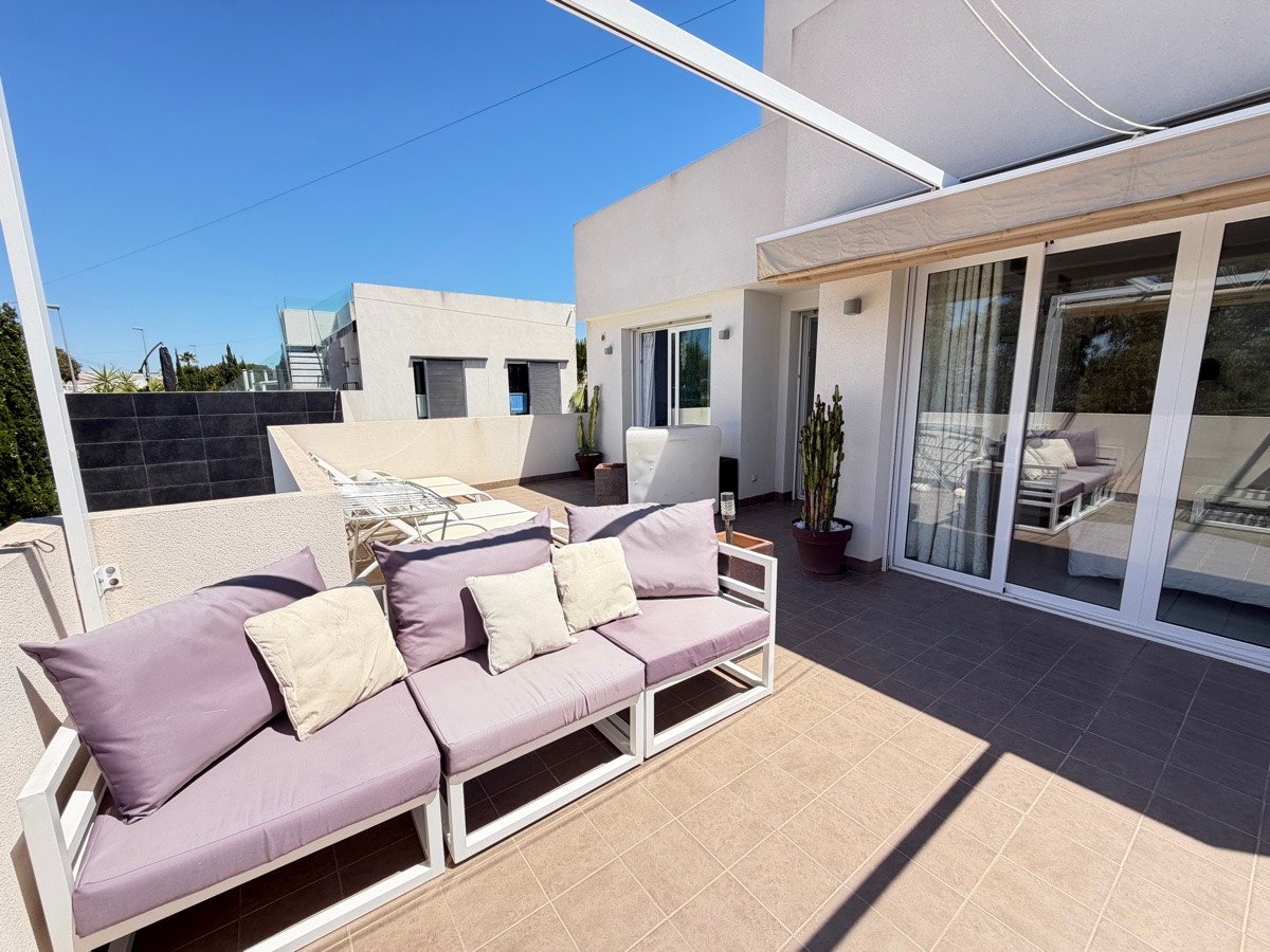 4 Bed Detached Villa in Mil Palmeras