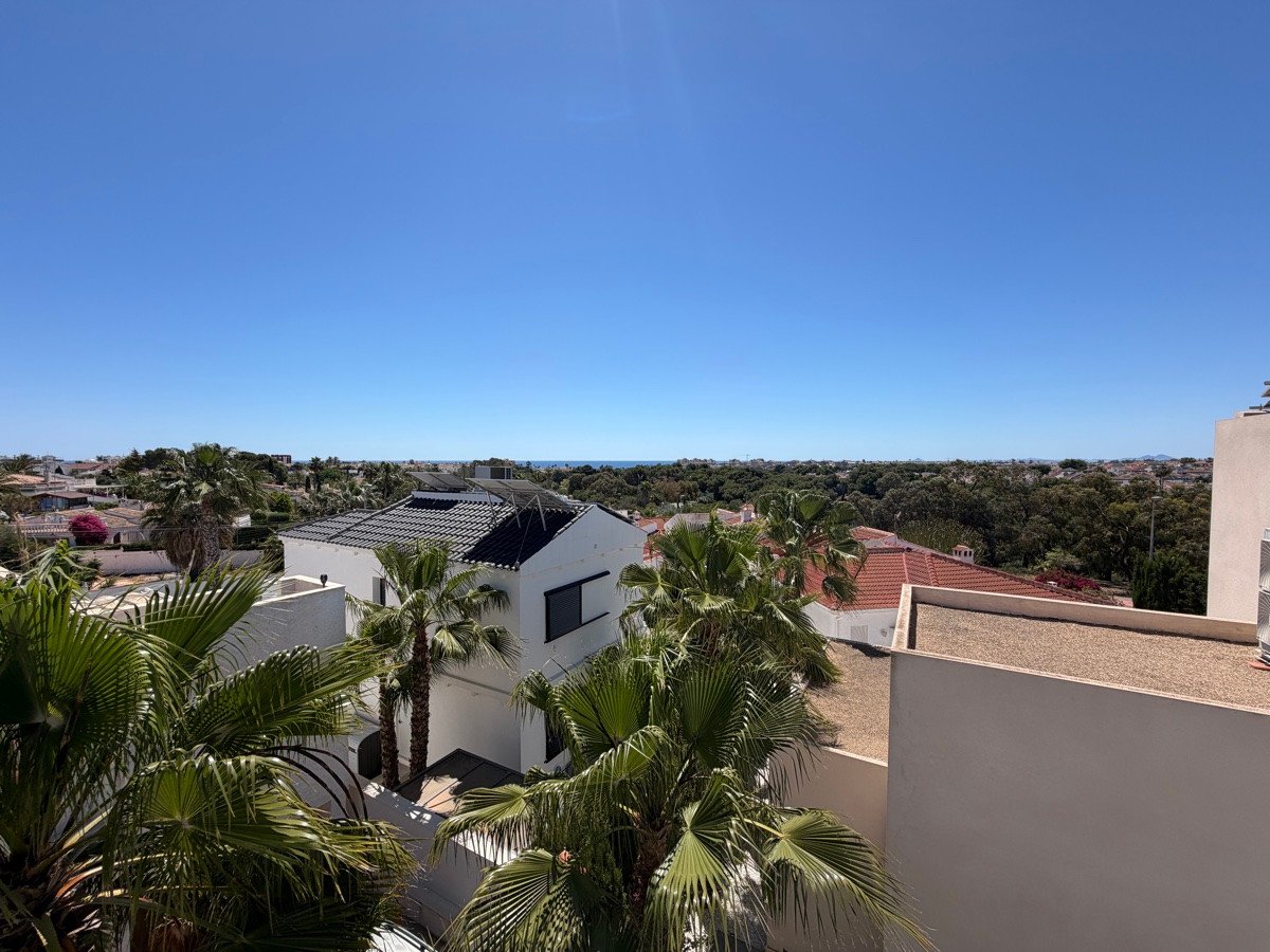 4 Bed Detached Villa in Mil Palmeras