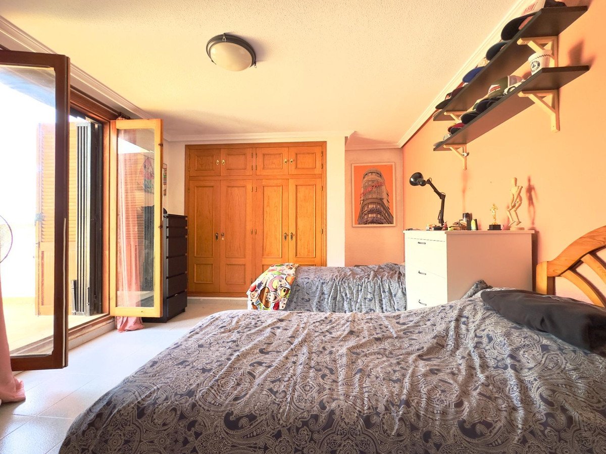 3 Bed Detached Villa in Cabo Roig