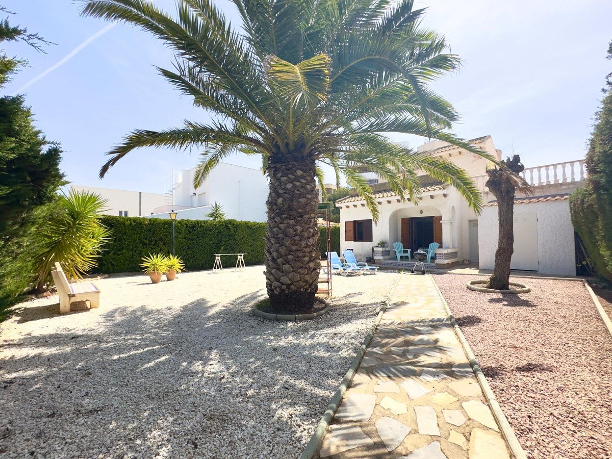 3 Bed Detached Villa in Cabo Roig