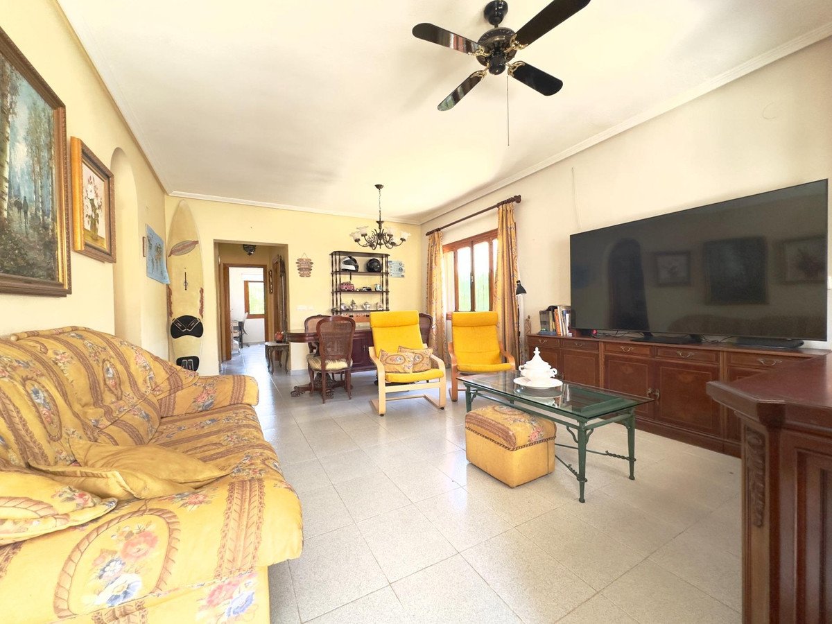 3 Bed Detached Villa in Cabo Roig