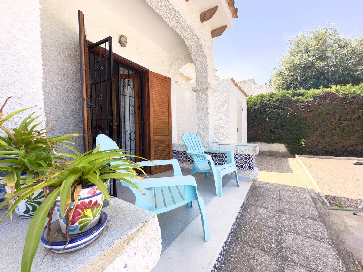 3 Bed Detached Villa in Cabo Roig