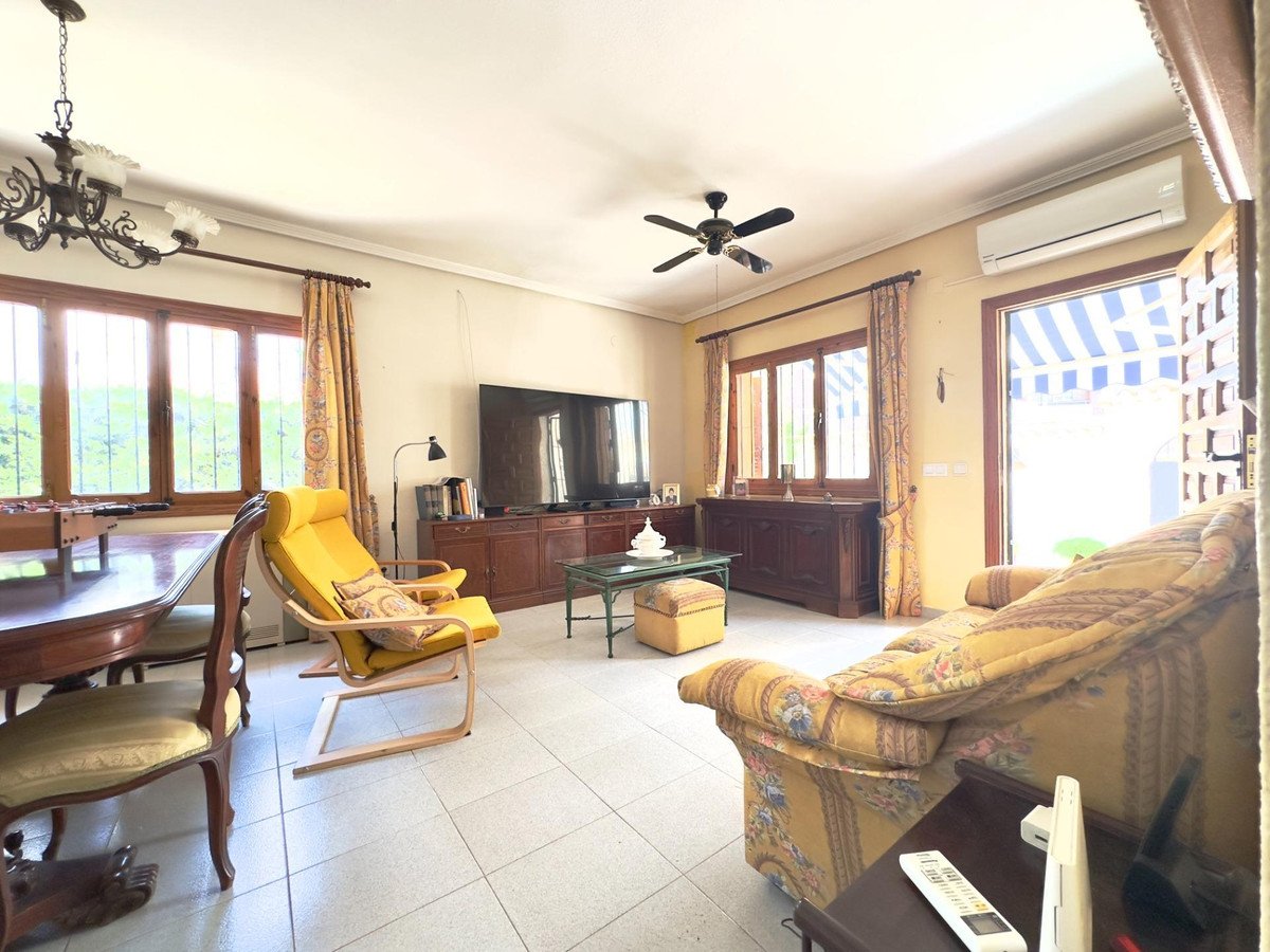3 Bed Detached Villa in Cabo Roig