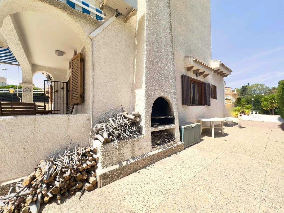 3 Bed Detached Villa in Cabo Roig