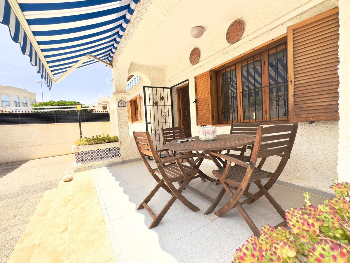 3 Bed Detached Villa in Cabo Roig