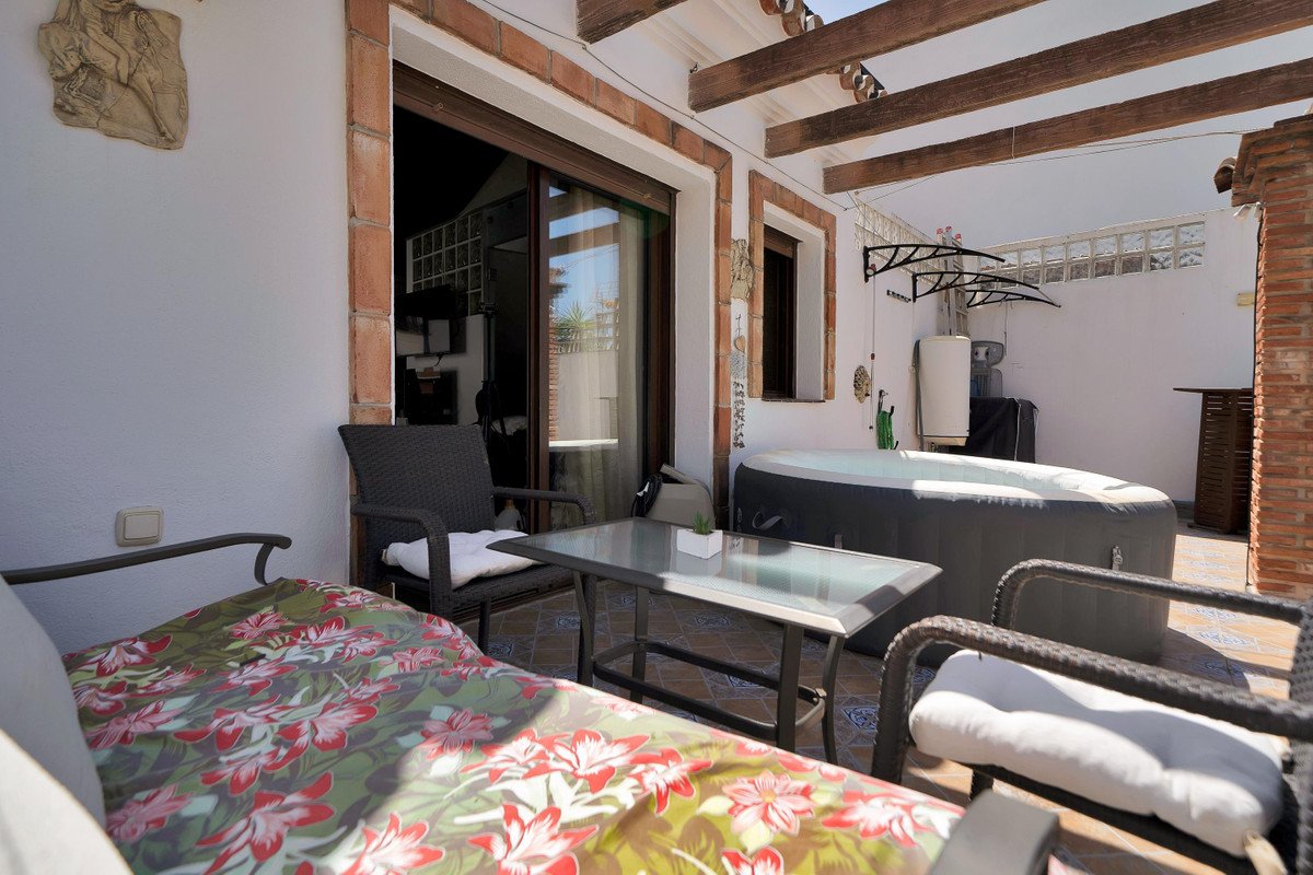 6 Bed Townhouse in Ojén