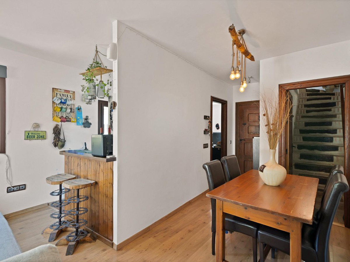 6 Bed Townhouse in Ojén