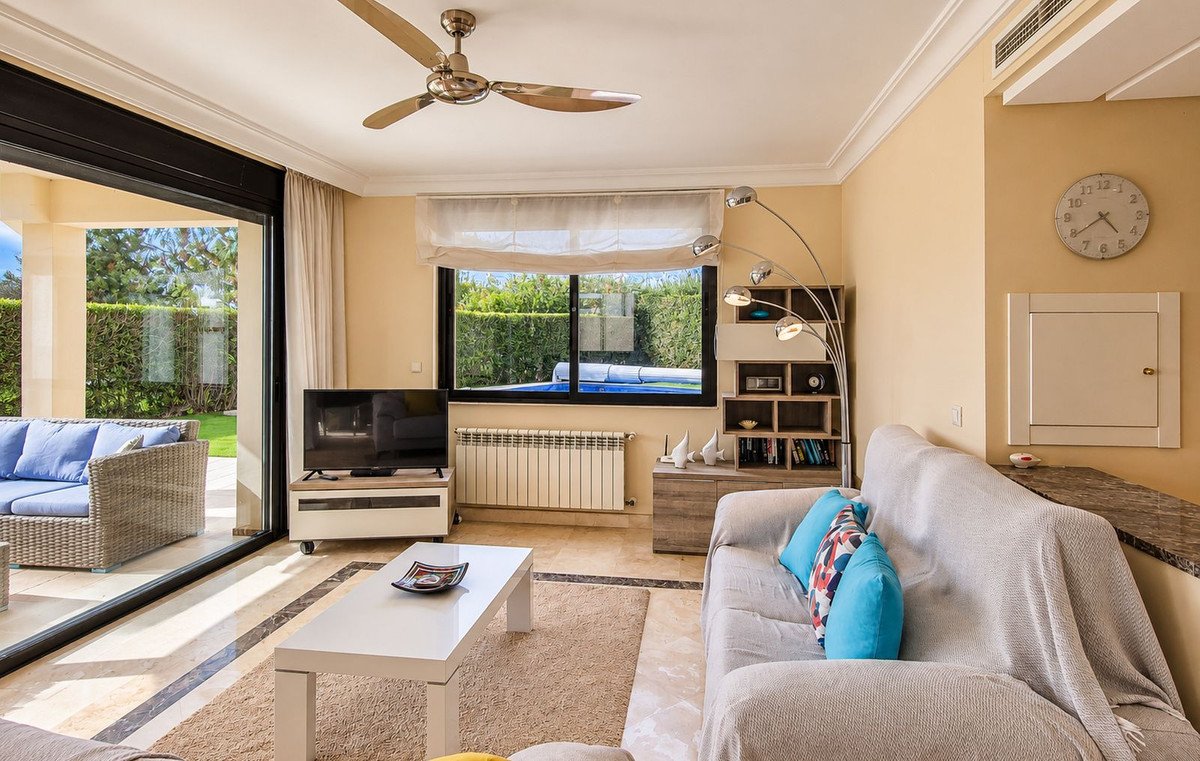 4 Bed Detached Villa in Roda Golf