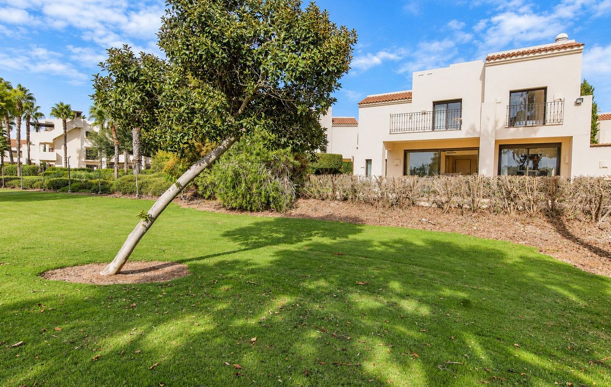 4 Bed Detached Villa in Roda Golf